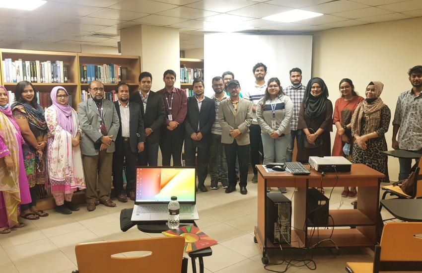 Workshop photo on literature search